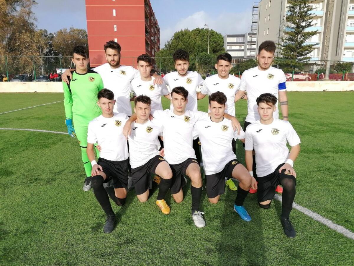 Primo brindisi per il Gela FC, l'Atletico Catania si ritira dopo 25 minuti - 