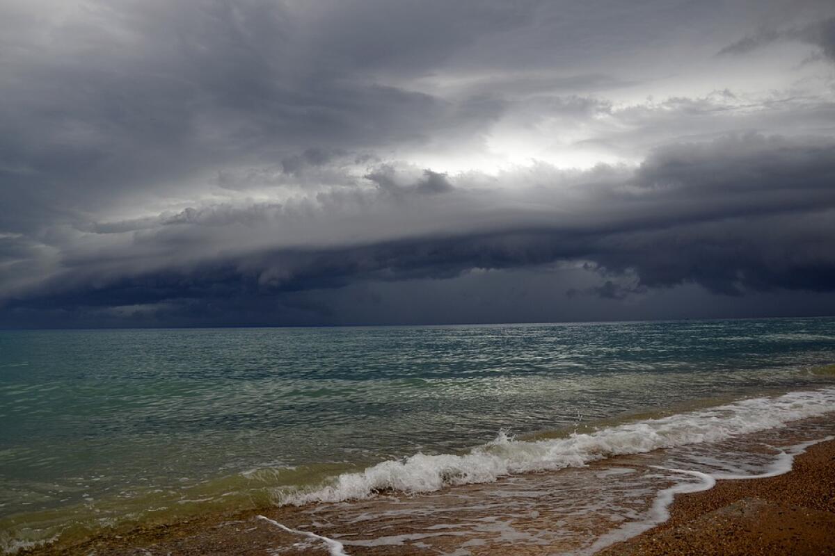 MALTEMPO, DOMANI ALLERTA ROSSA IN LIGURIA -