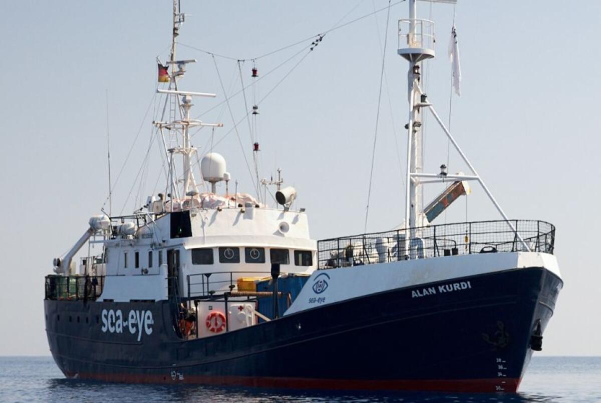 ALAN KURDI E’ ARRIVATA A POZZALLO CON 32 MIGRANTI A BORDO - 