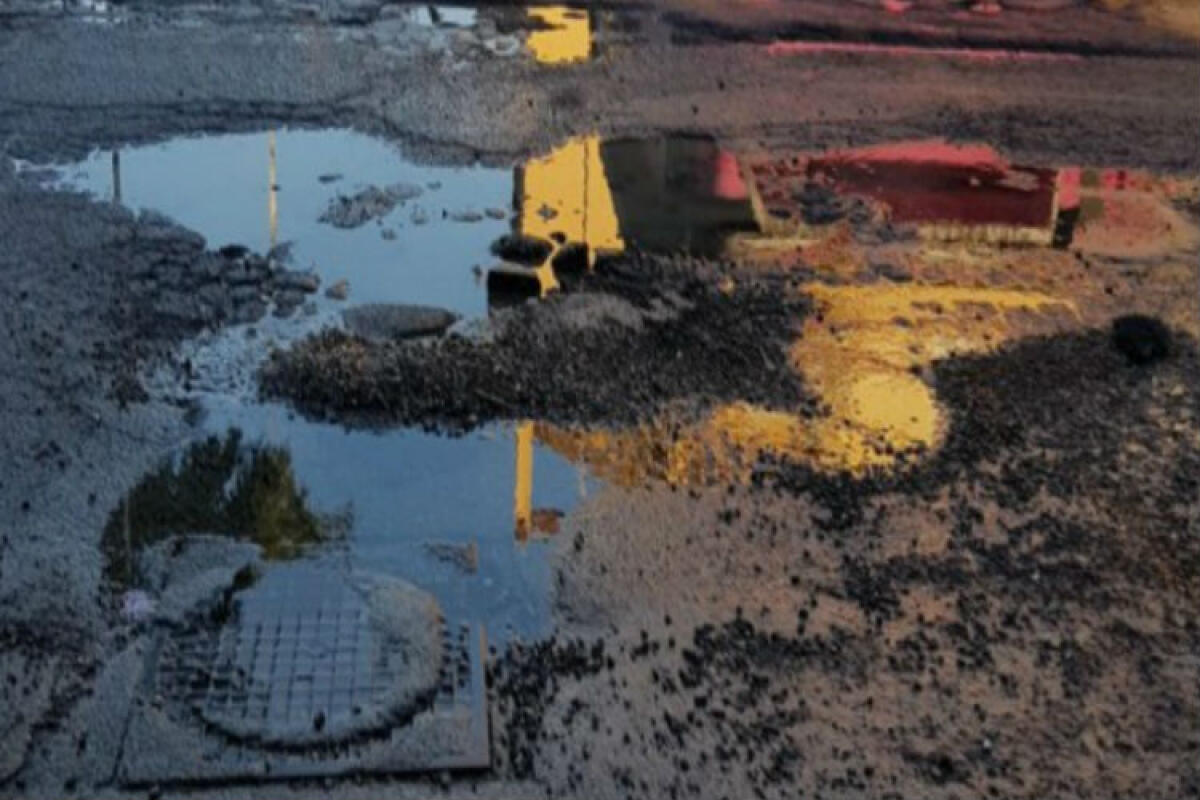 Falla idrica in via Puglia, acqua si perde in strada: disagi per i tanti residenti della zona - 