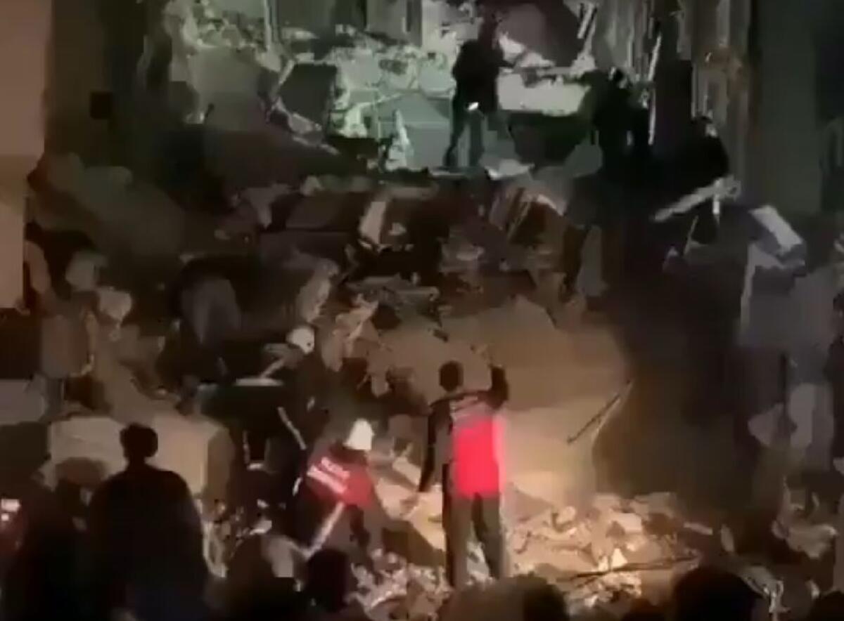 TERREMOTO IN TURCHIA, SI AGGRAVA BILANCIO VITTIME - 