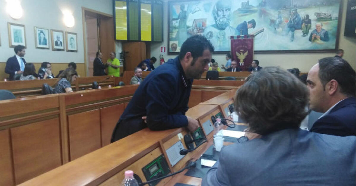 Futuro "civici"? Di Stefano, "ci fidiamo del sindaco e siamo terza forza": Sincero, "niente trattative con partiti" - Il gruppo di Una Buona Idea contro le polemiche del centrodestra (immagini di repertorio)