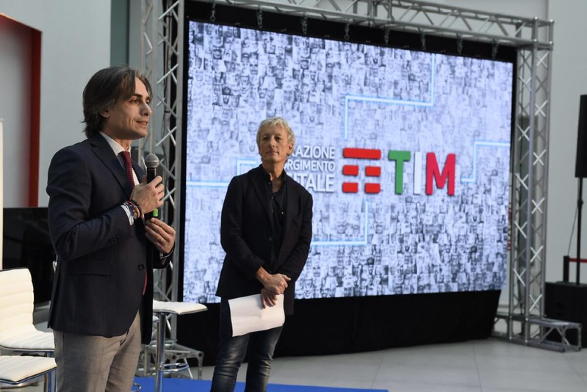 Tim, in Calabria un progetto per insegnare come utilizzare Internet - 