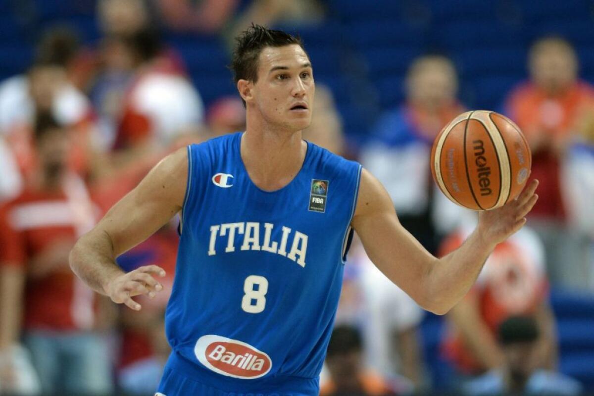 IN NBA OKLAHOMA VOLA CON GALLINARI, VINCE CARTER STORICO - 