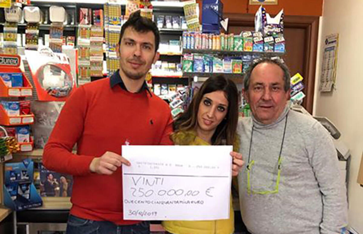 La dea bendata premia uno scommettitore: vinti 250 mila euro al 10&lotto - 