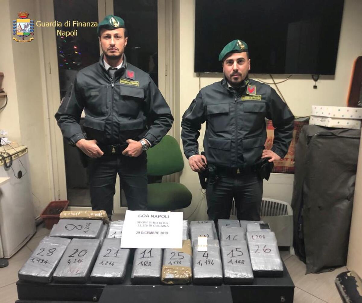 IN AUTO CON 33 KG DI COCAINA, CORRIERE ARRESTATO A NAPOLI - 