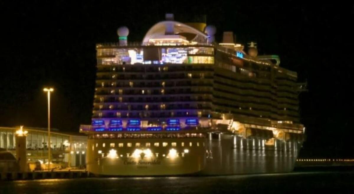 Coronavirus, negativi i test sui passeggeri della nave a Civitavecchia - 