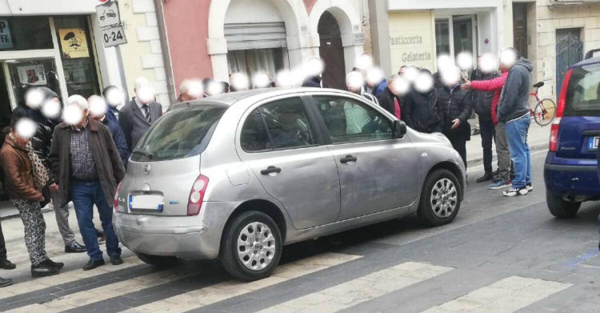 Pedoni investiti da un'auto in corso Aldisio, paura dopo l'impatto - L'impatto lungo un tratto di corso Aldisio