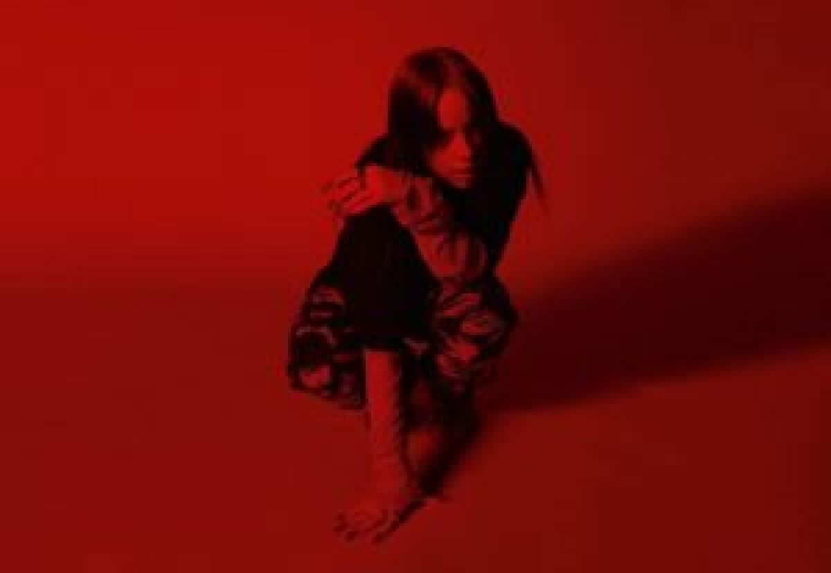 BILLIE EILISH CANTERÀ LA CANZONE DI APERTURA DEL NUOVO FILM DI BOND - 