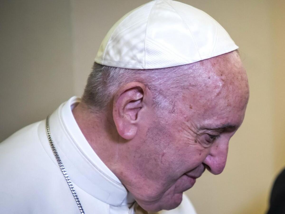 PAPA “LA GUERRA PORTA SOLO MORTE E DISTRUZIONE” - 