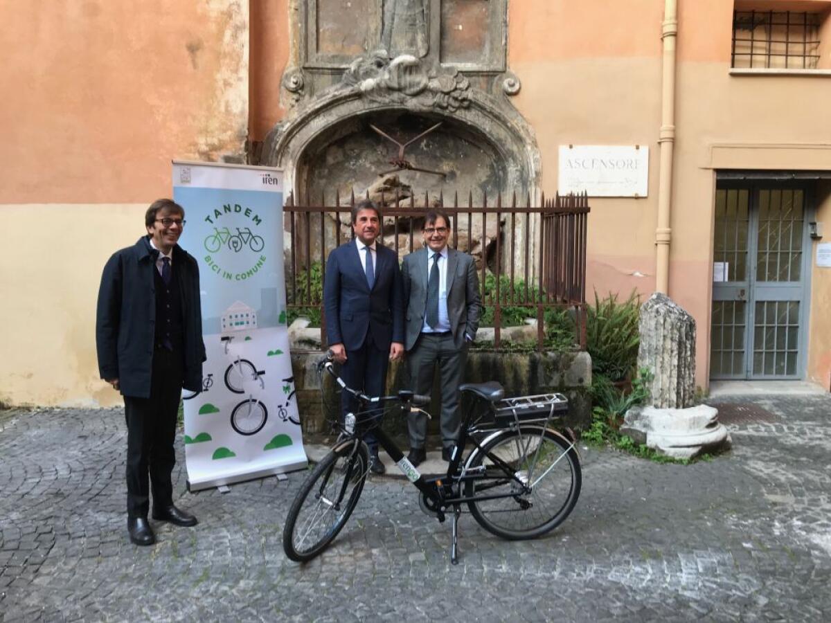 MOBILITÀ SOSTENIBILE, 100 E-BIKE PER I PICCOLI COMUNI - 