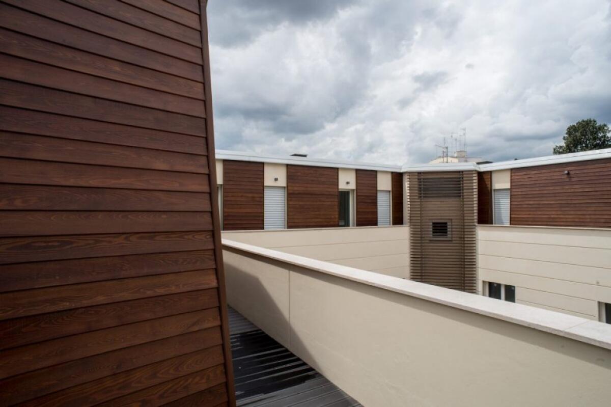 TRE FAMIGLIE SU QUATTRO VIVONO IN UNA CASA DI PROPRIETÀ - 