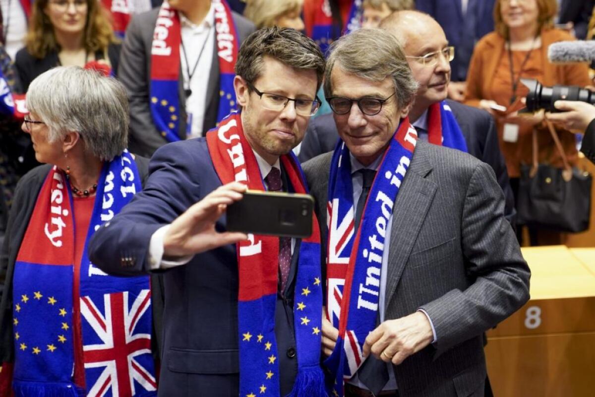 Il Parlamento Europeo dà il via libera all’accordo per la Brexit - 