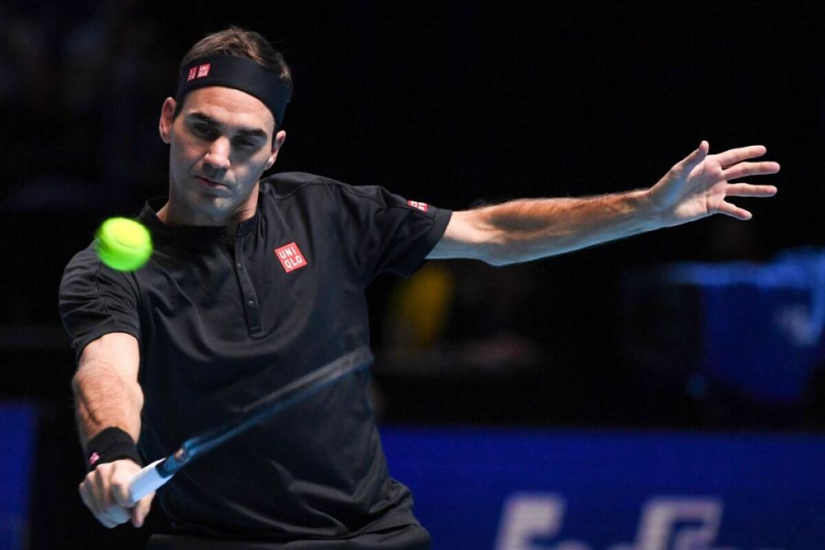 Federer operato al ginocchio, saltera’ anche il Roland Garros - 