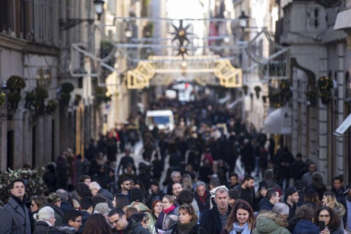 Prosegue il calo della popolazione, soffre soprattutto il Mezzogiorno - 