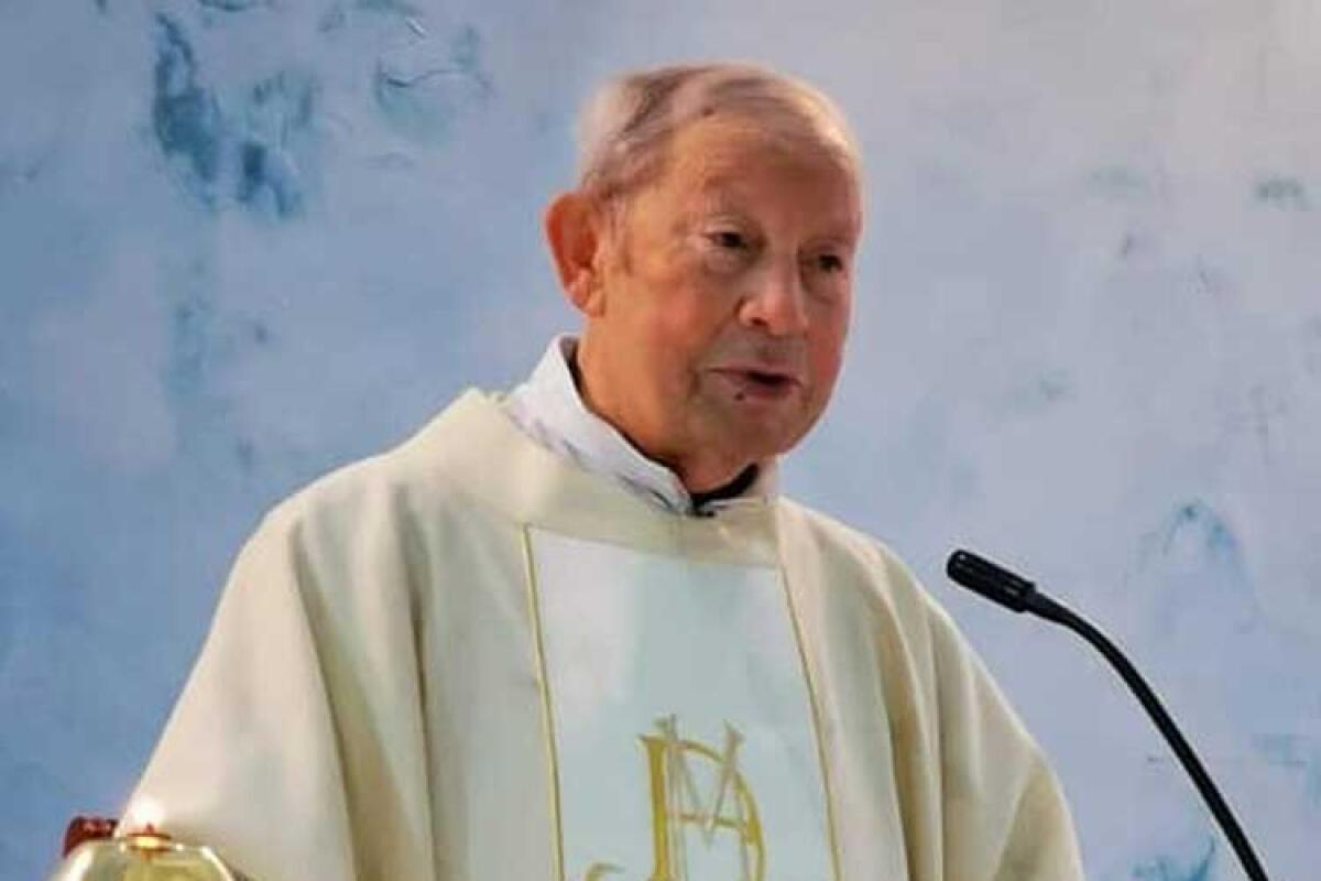 Coronavirus, a Butera una veglia di preghiera senza strette di mano e acquasanta - Don Aldo Contrafatto, Vicario Foraneo di Butera