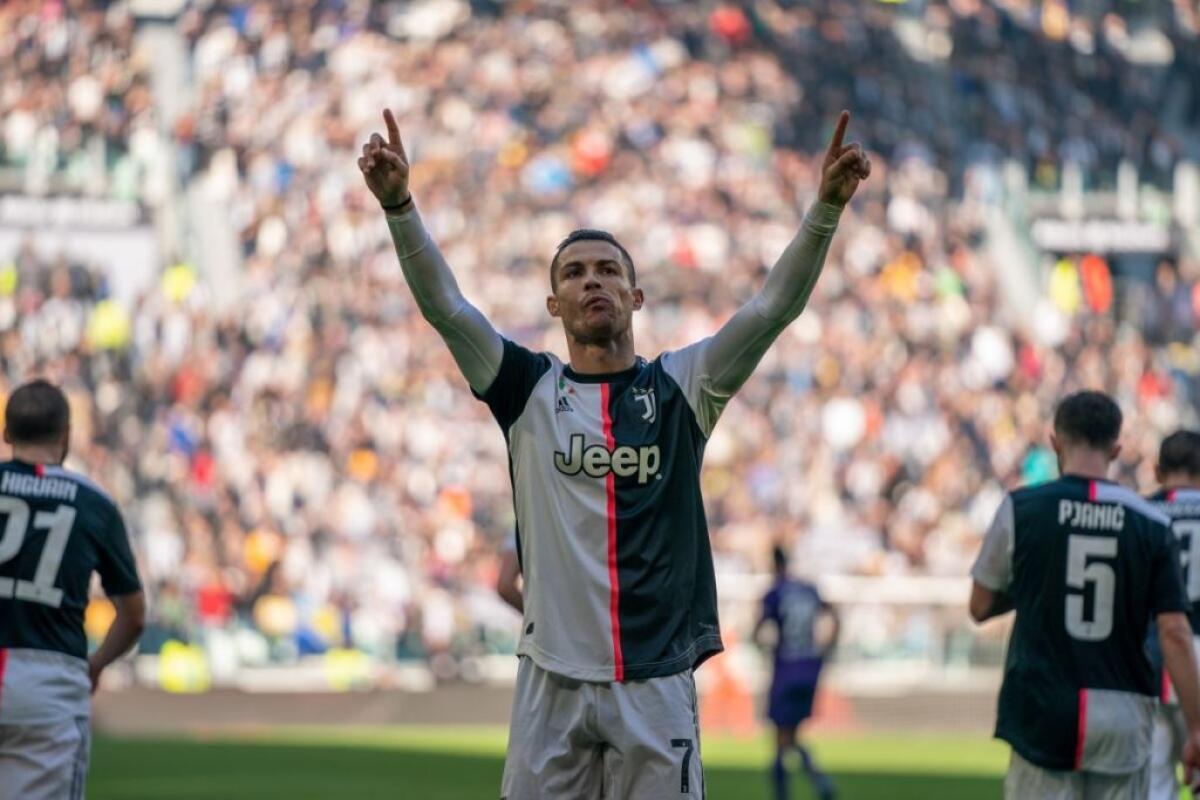 La Juventus stende la Fiorentina 3-0, doppio Ronaldo su rigore -