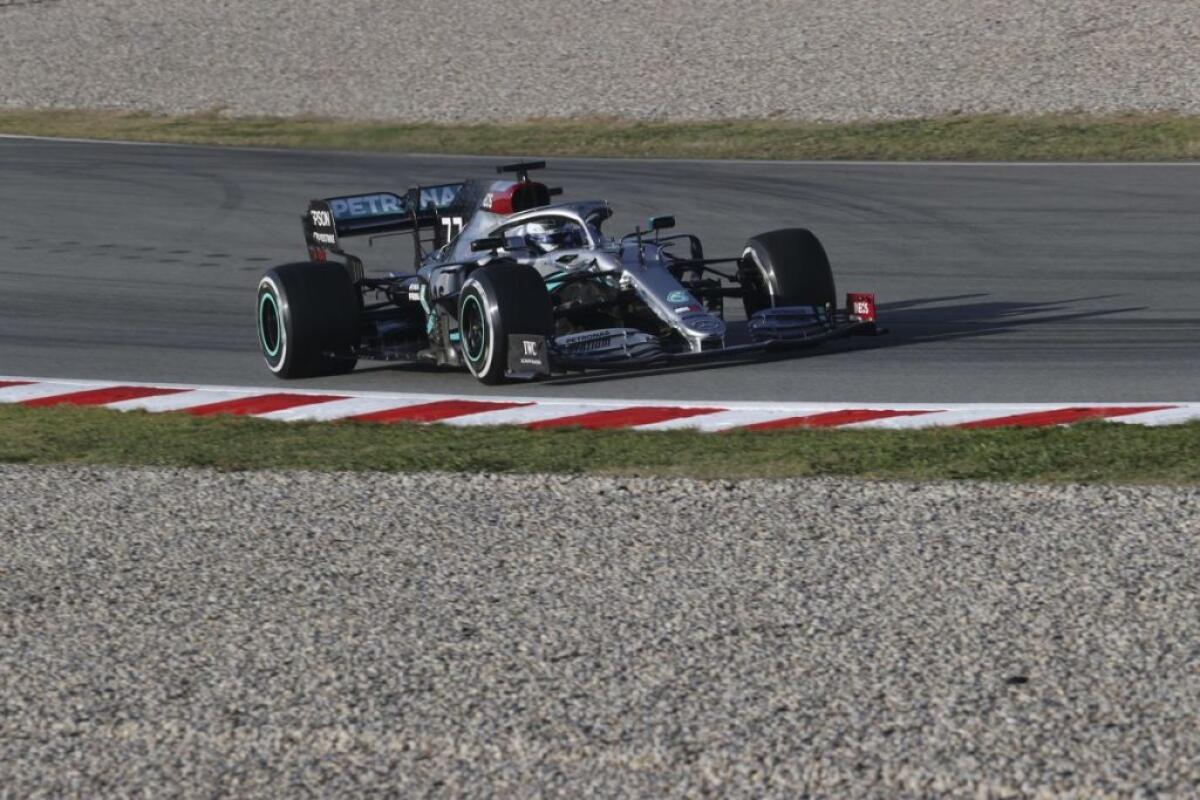 Bottas il piu’ veloce dei primi test, la Ferrari pensa allo sviluppo -