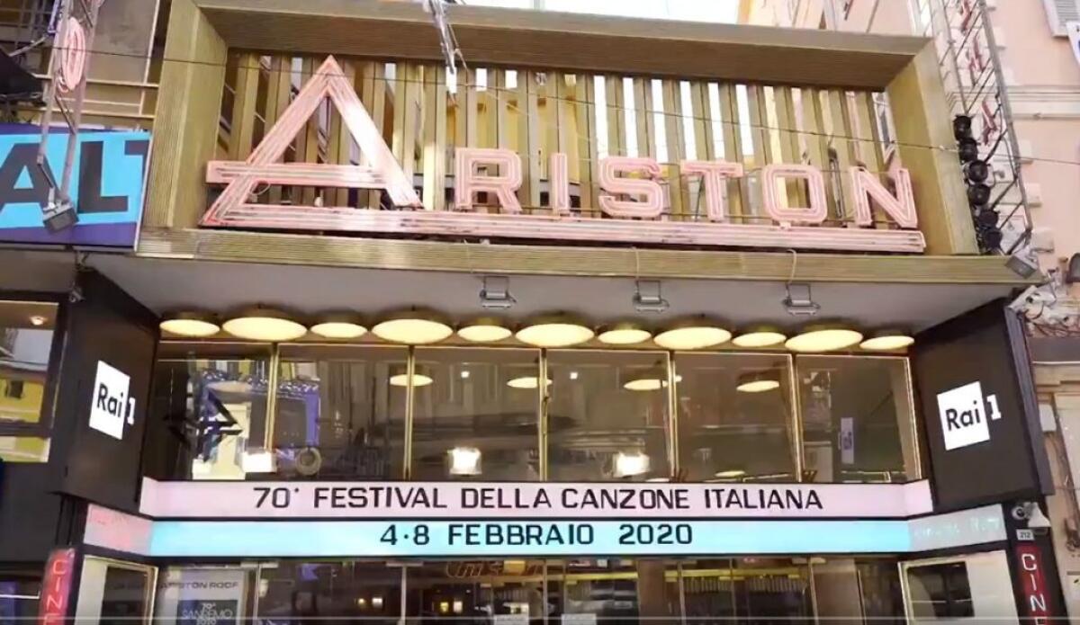 Nutella sale sul palco (esterno) del Festival di Sanremo - 