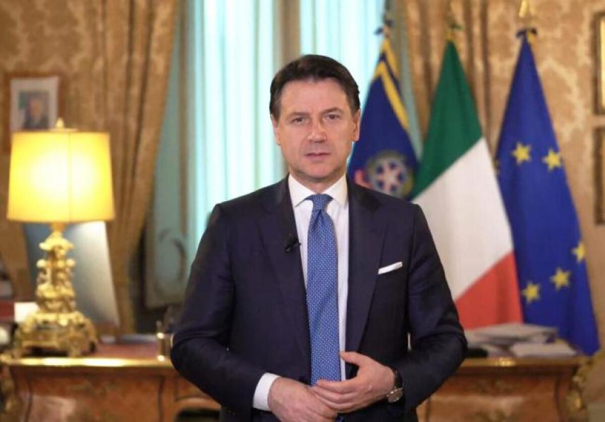 Coronavirus, Conte inasprisce misure “Aperti solo servizi essenziali” - 