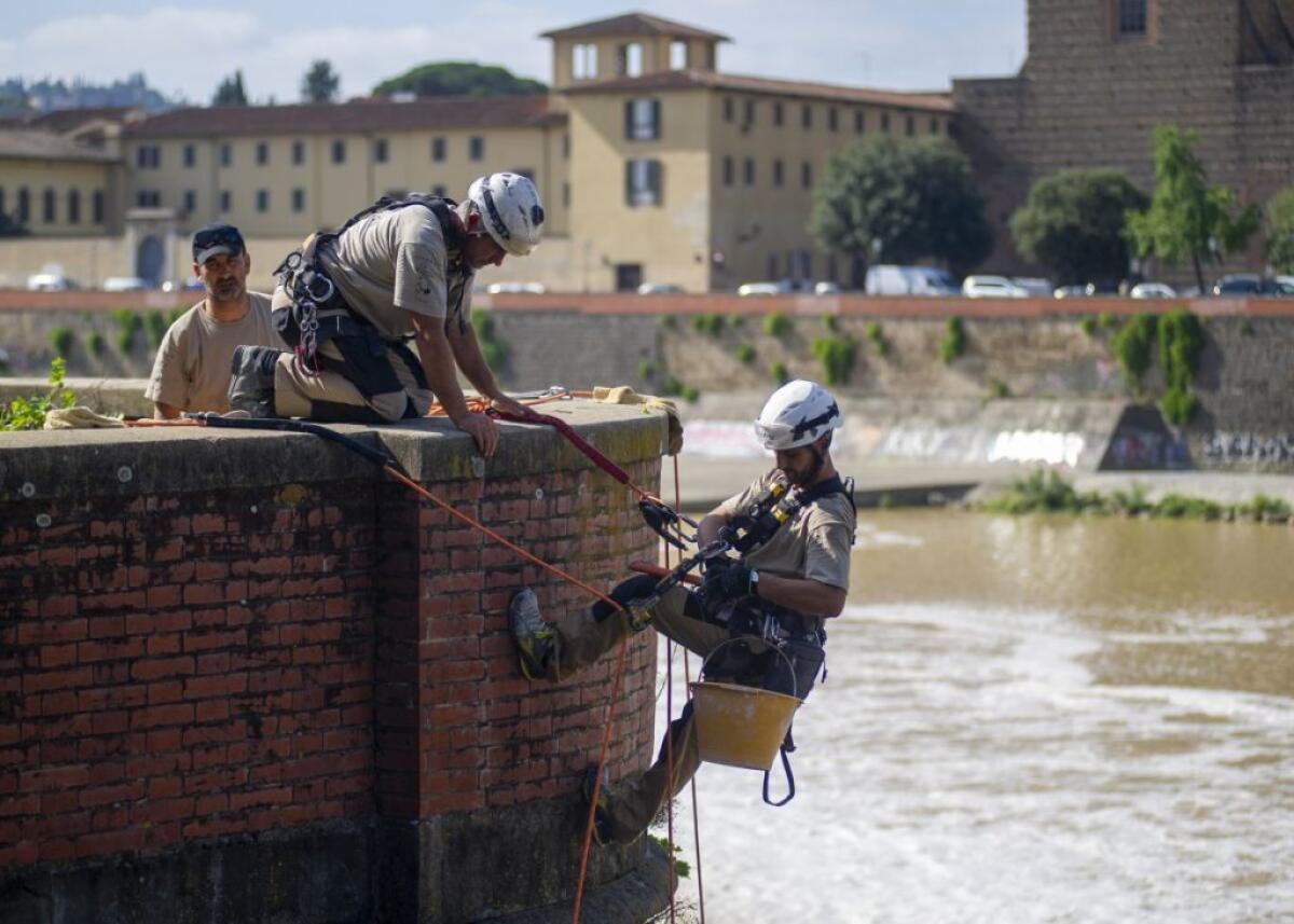 Coronavirus, l’Ance: “Sospendere tutti i cantieri edili” - 