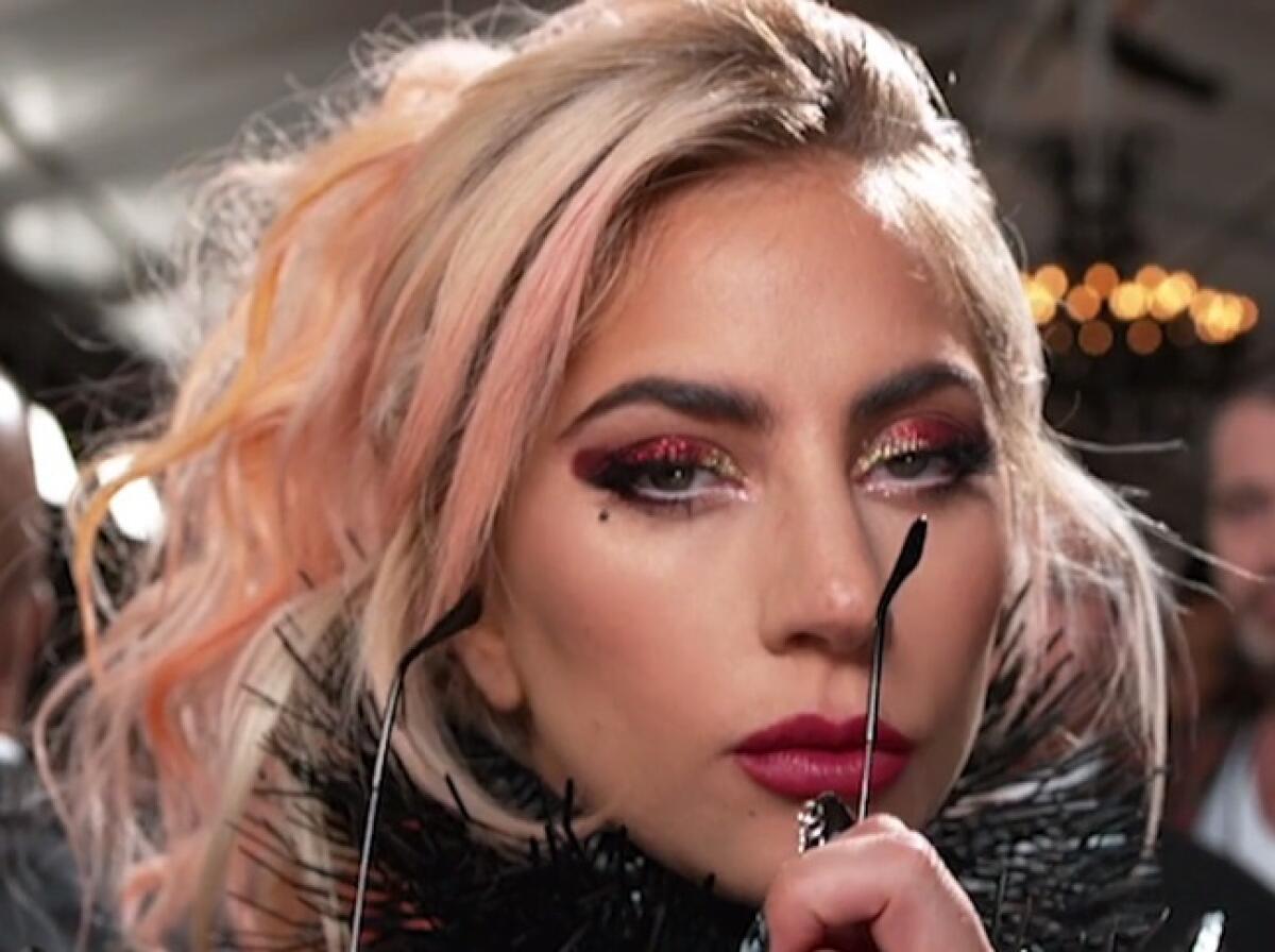 Coronavirus, Lady Gaga in isolamento volontario - 
