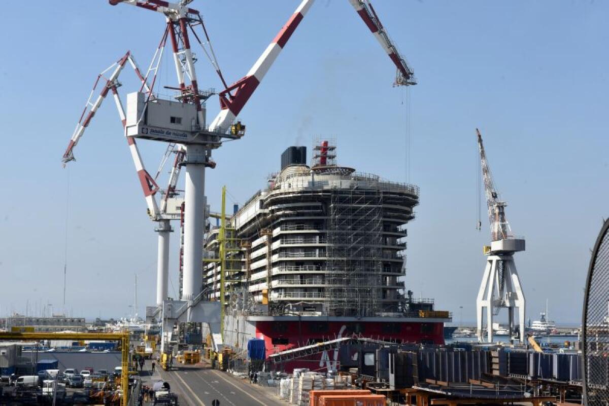 Fincantieri sospende attivita’ produttive per due settimane - 