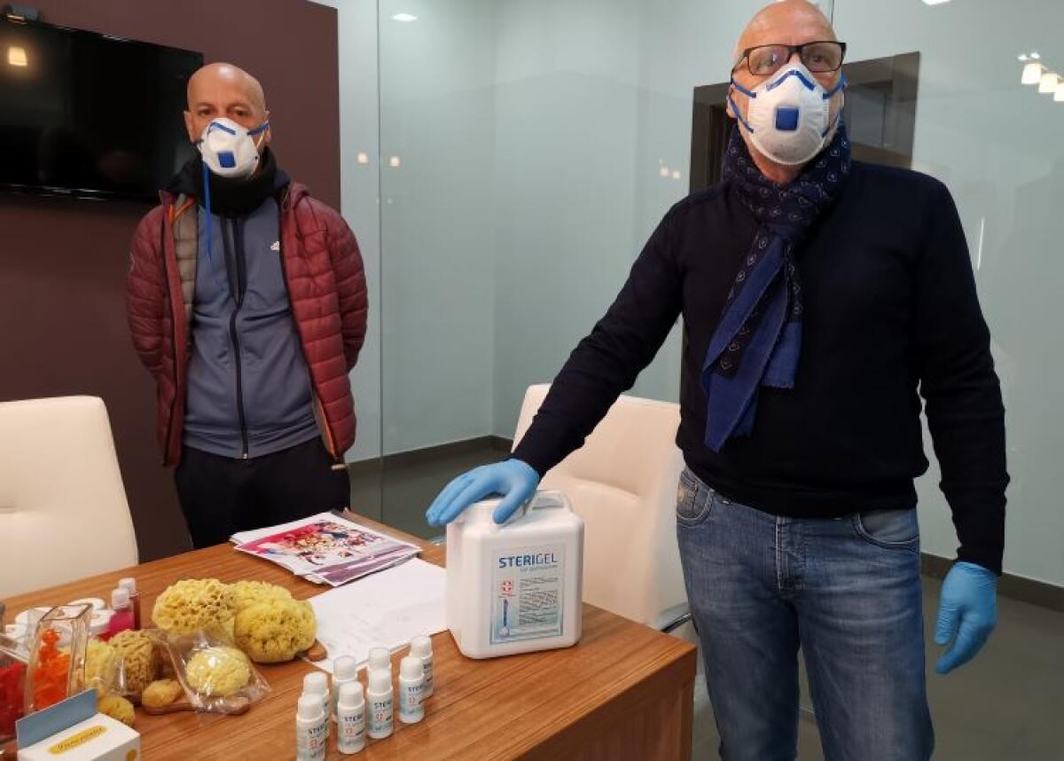 Azienda gelese dona gel disinfettanti monouso ad ospedale e Protezione civile - 