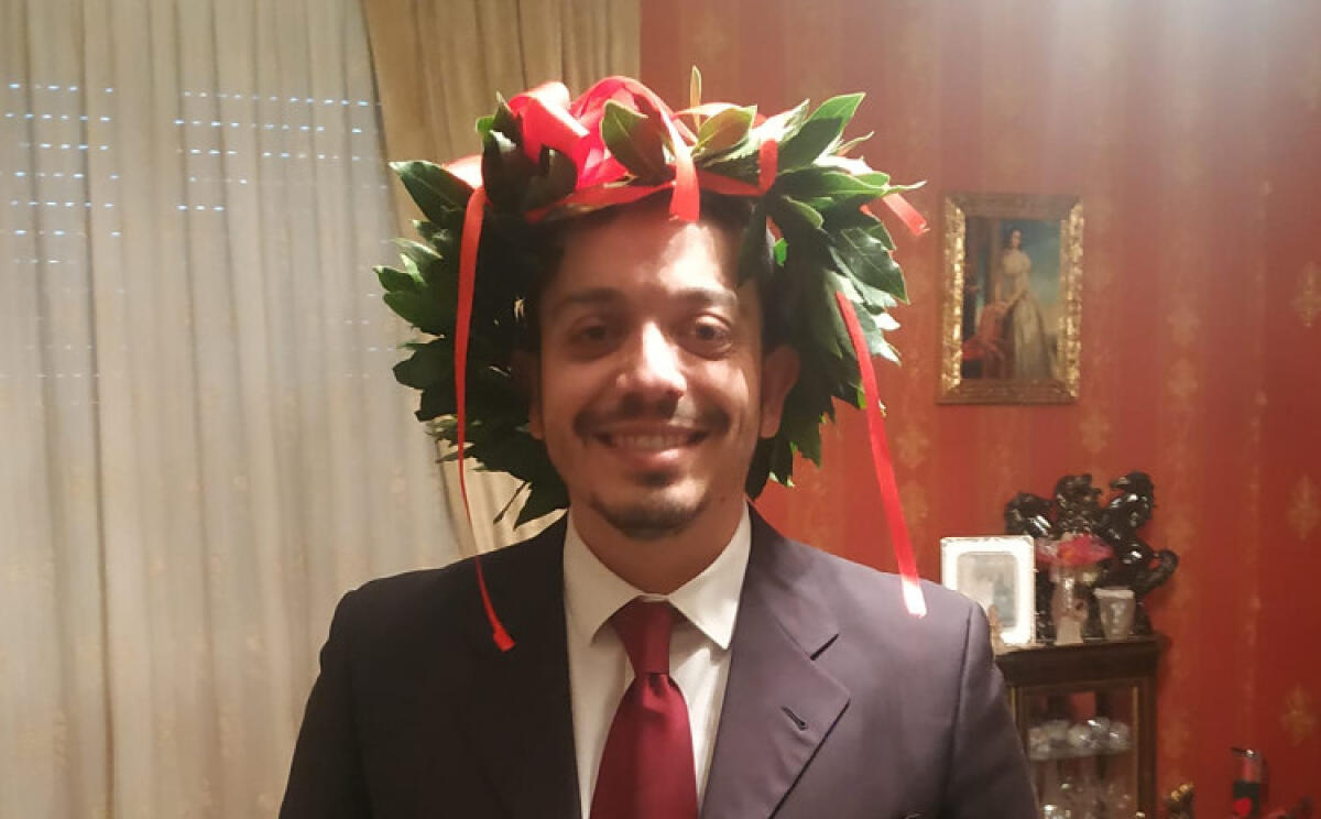 Laurea in giurisprudenza sotto quarantena, Cascino proclamato dottore via skype - Emanuele Cascino laureato in giurisprudenza