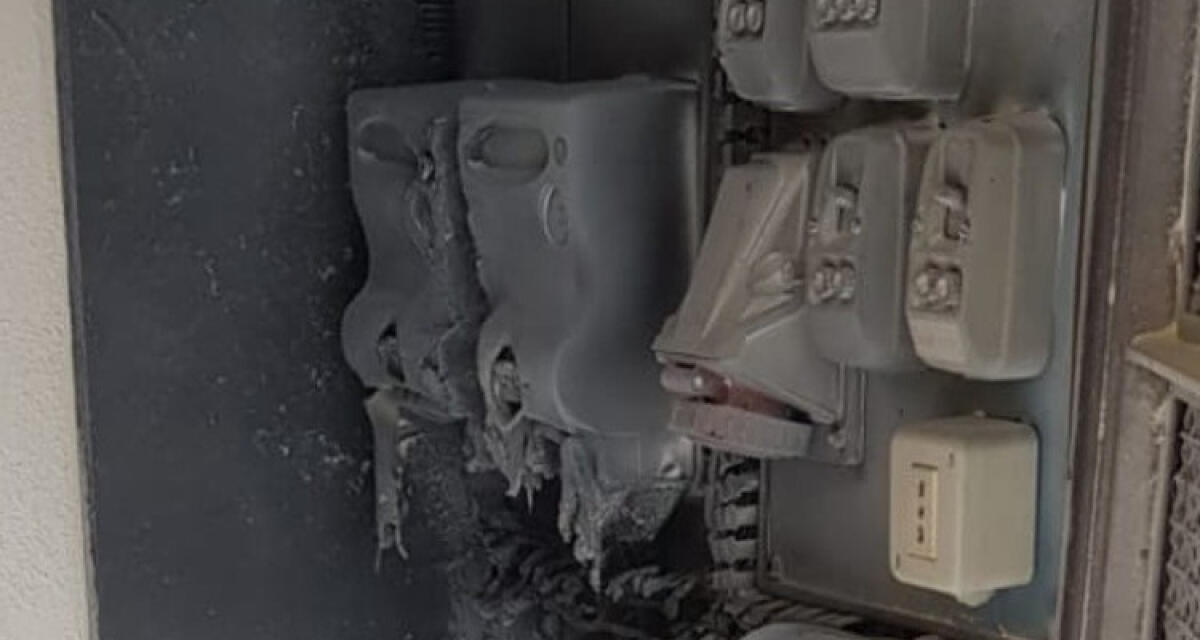 Un guasto elettrico e l'incendio, danni a residenti via Formia: verranno risarciti da Enel - 