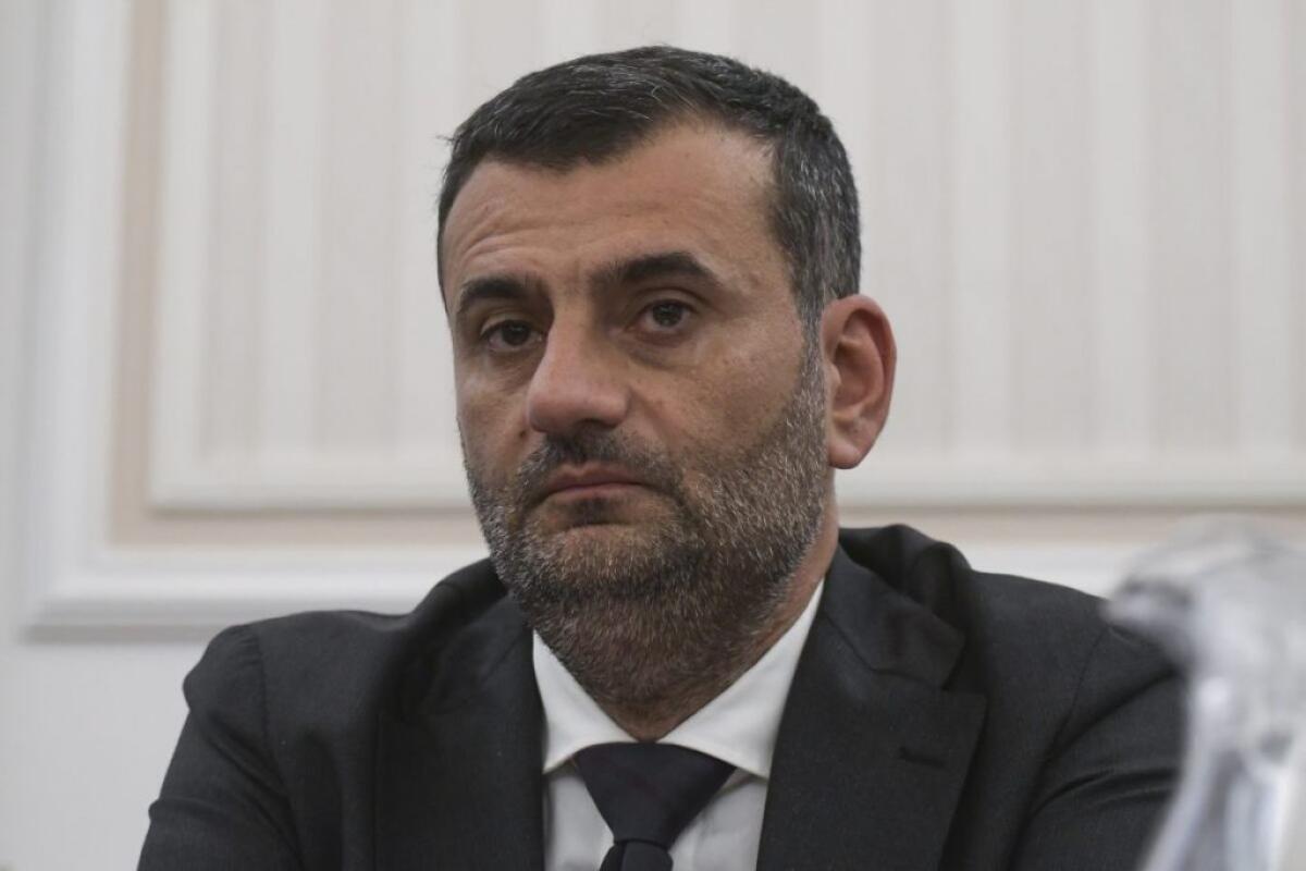 Coronavirus, Decaro “Servono linee guida per il trasporto pubblico” -