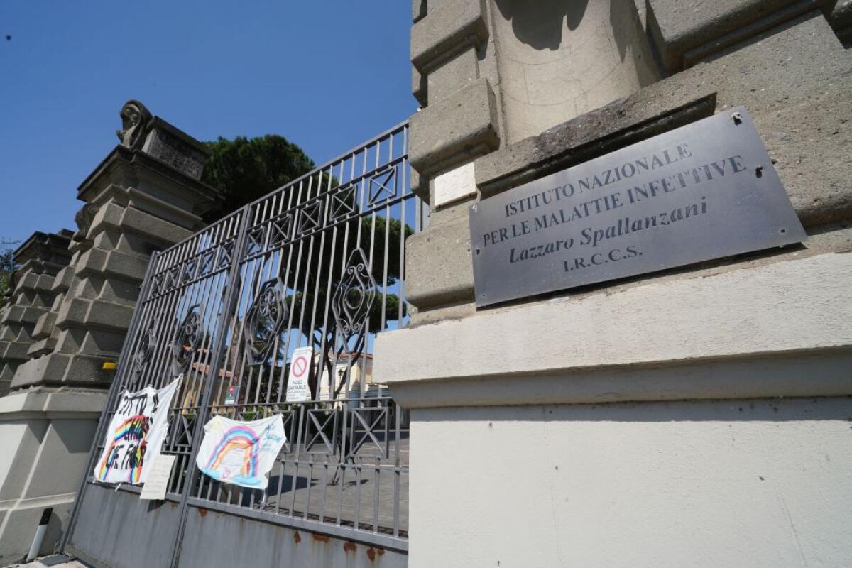 Coronavirus, sono 100 i ricoverati allo Spallanzani - 