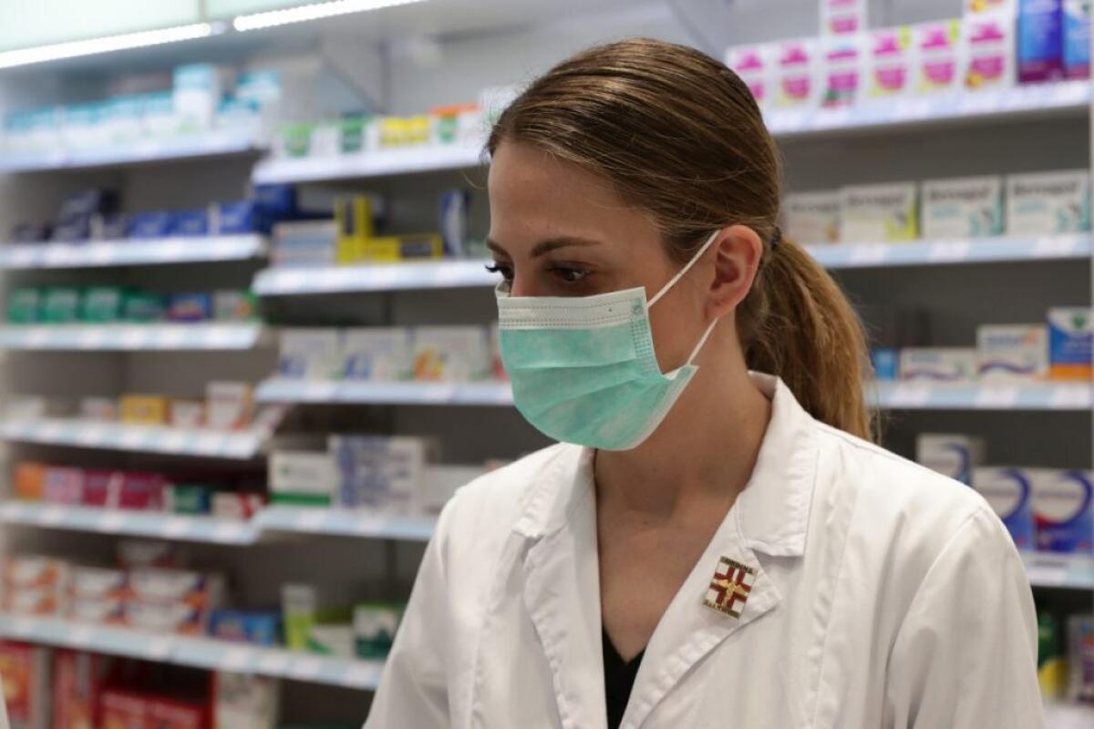 Coronavirus, a 102 imprese gli incentivi per produrre le mascherine - 