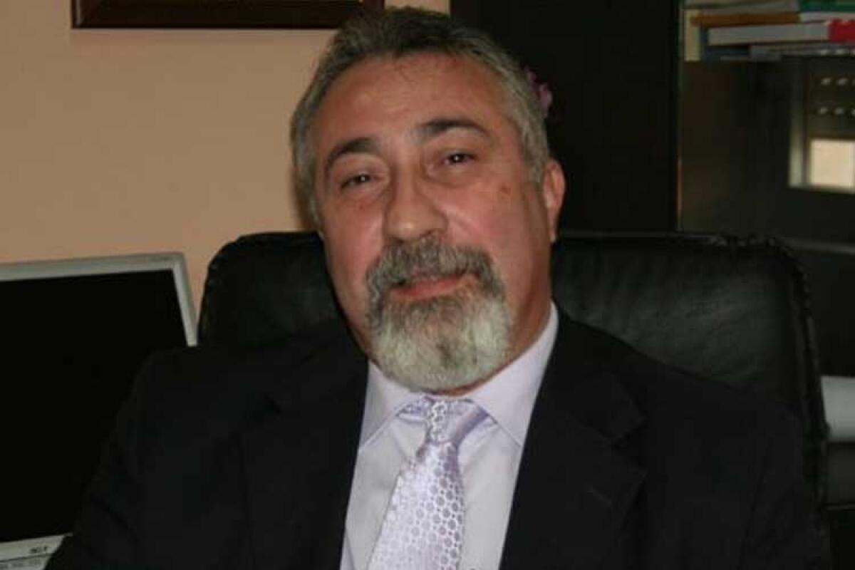 Triage covid-19 cambia sede, denuncia dei sindacati sprona la direzione ospedaliera - Il direttore dell'ospedale "Vittorio Emanuele" Luciano Fiorella