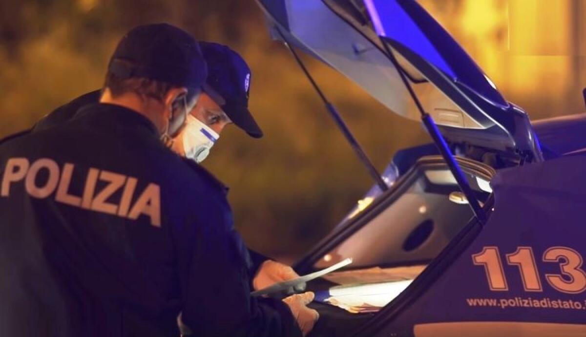 Nell'auto con la marijuana, fermati e denunciati dopo una fuga tre ventenni - 