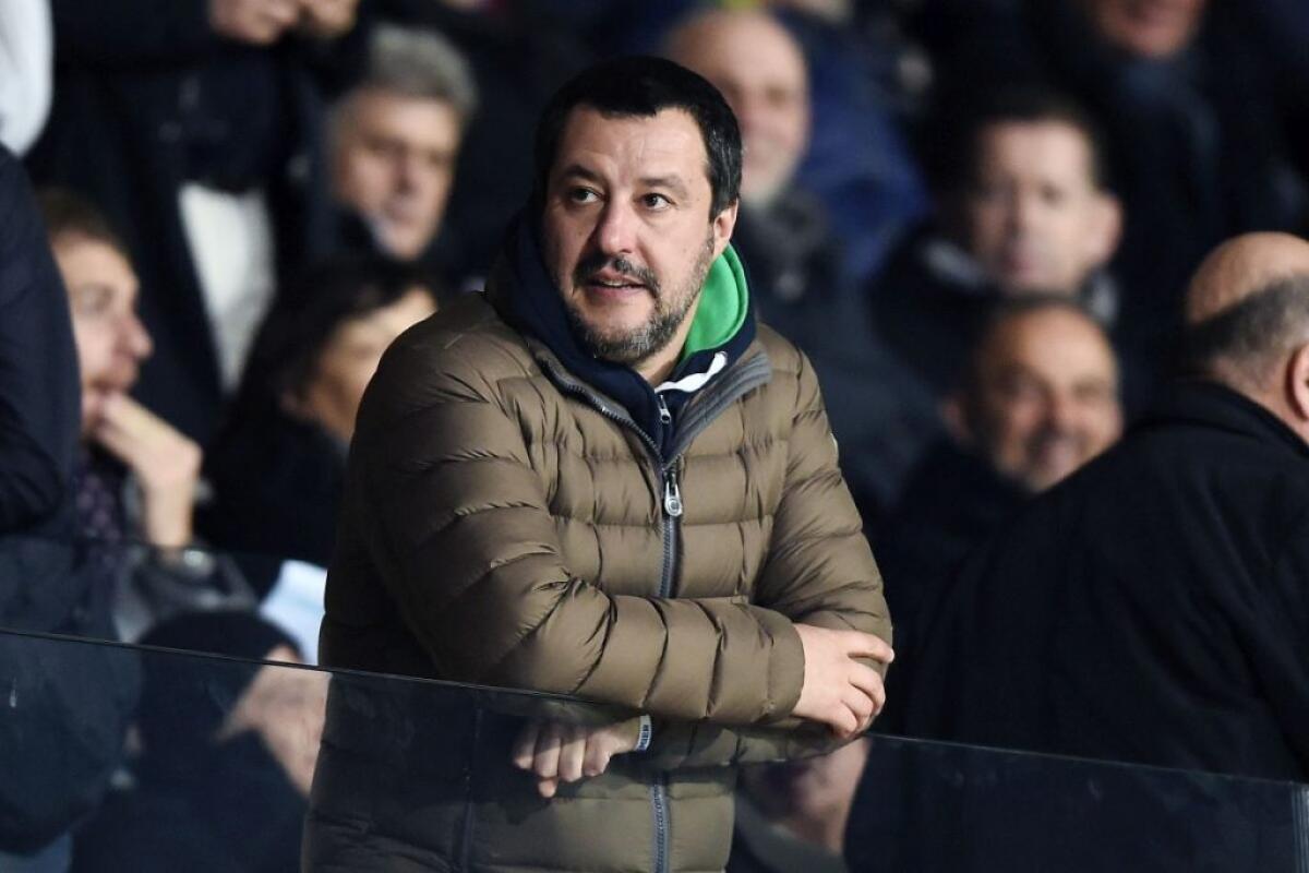 Salvini “Club rischiano di fallire, spero calcio riparta a giugno” - 