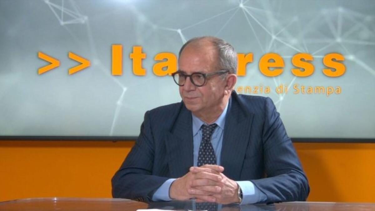 Stitichezza ed emorroidi, un intervento risolve due problemi -