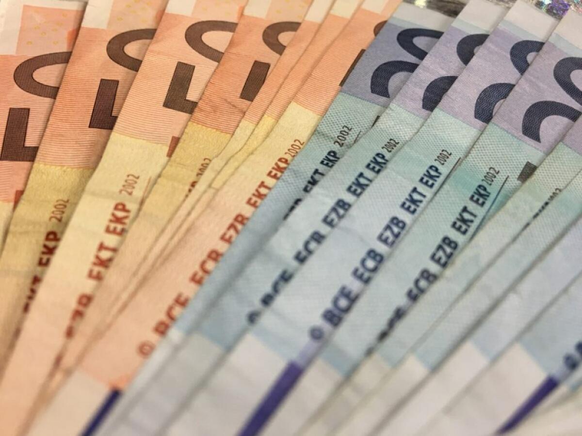 Banche, nel 2019 in lieve aumento le retribuzioni dei manager -