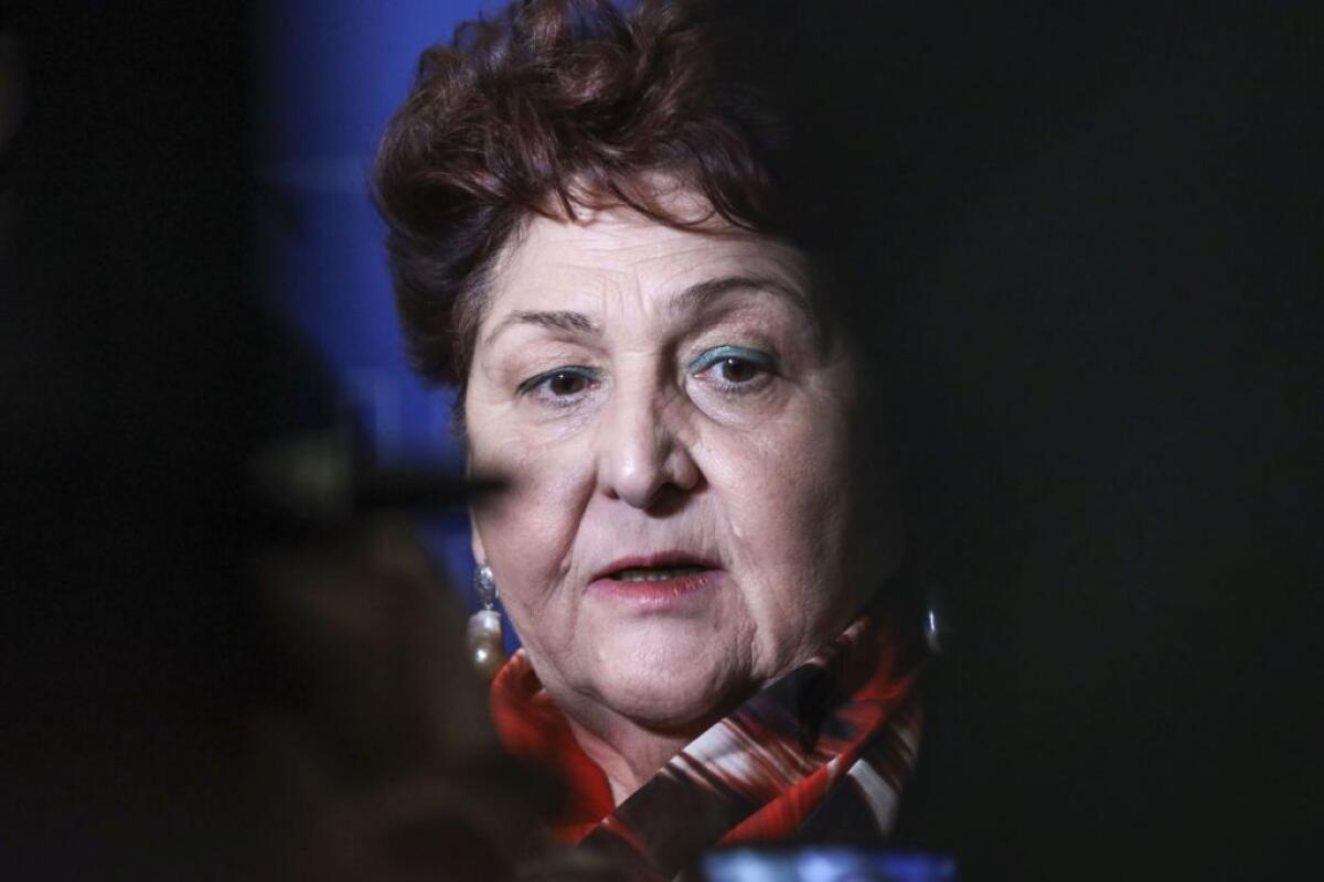 Le lacrime della Bellanova in diretta: “Lo Stato vince sul caporalato” - 