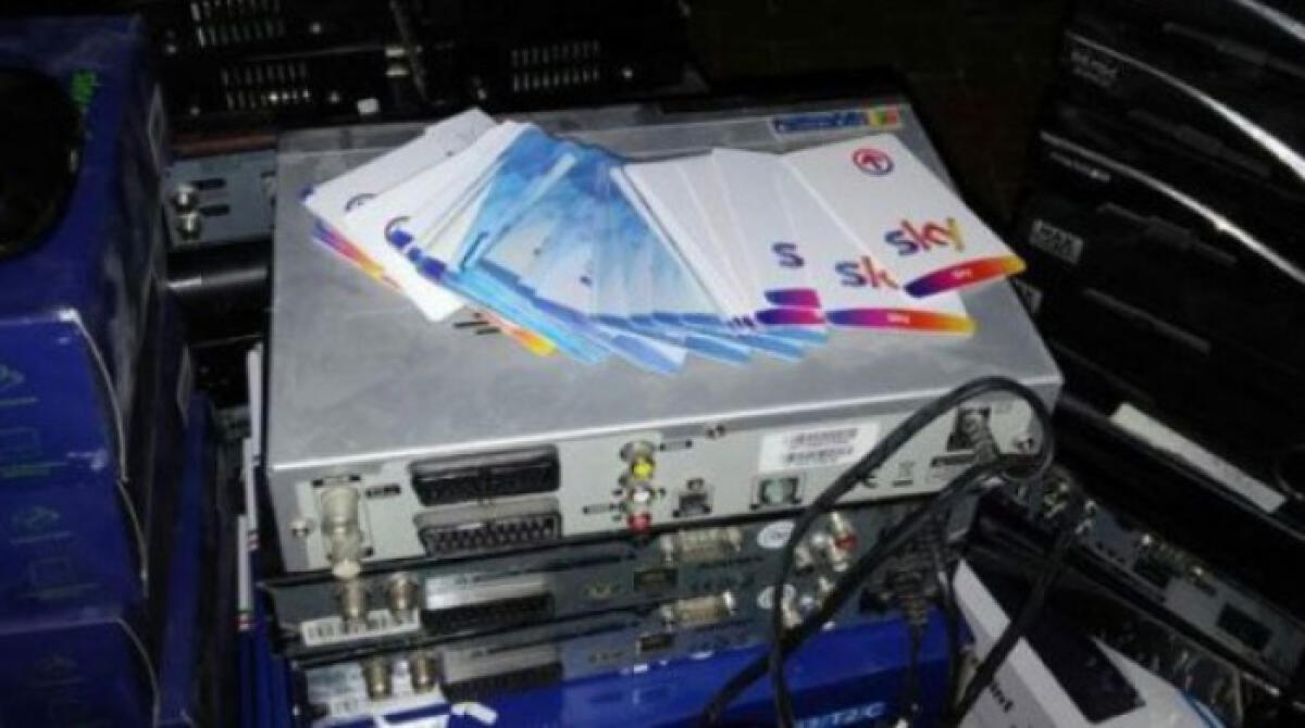 Sistemi illeciti per le piattaforme pay-tv, perquisizione in città: scatta sequestro - Immagini di repertorio