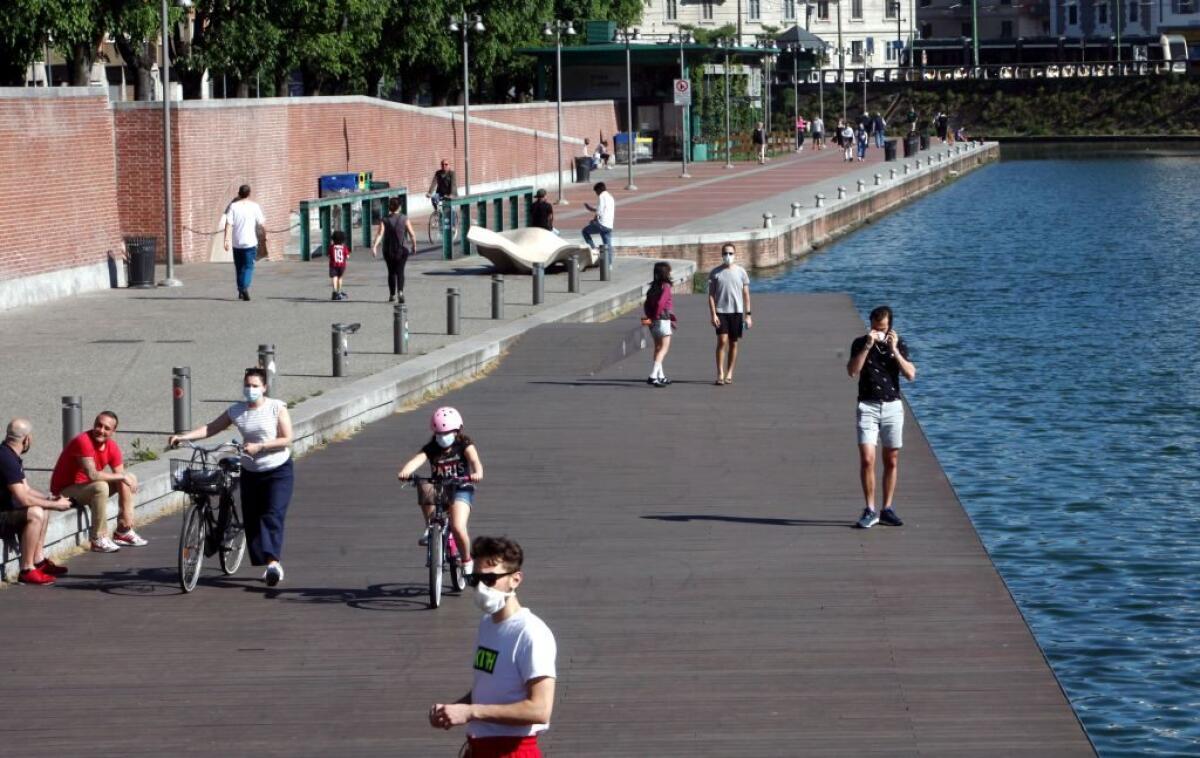 Coronavirus, Ultimatum Sala: “Rispettate regole o chiudo Navigli” - 