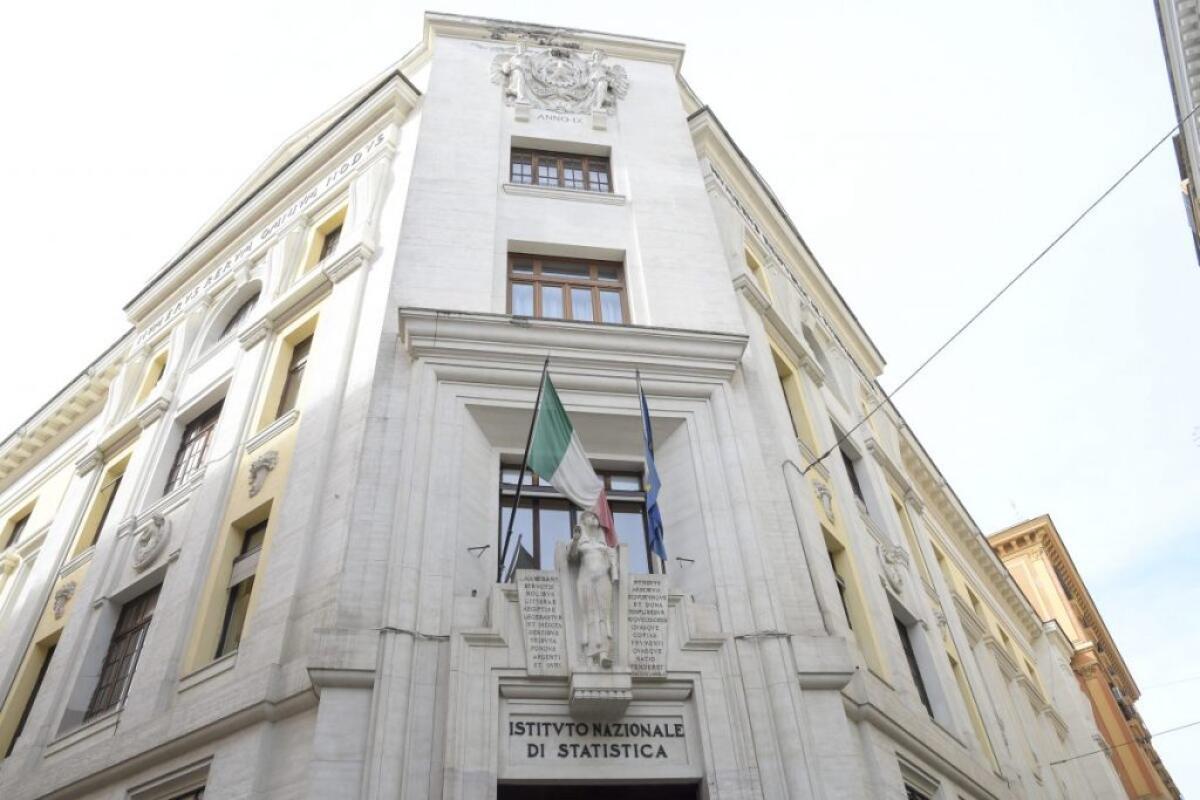 Studio Istat-Iss, a marzo decessi aumentati del 49,4% -