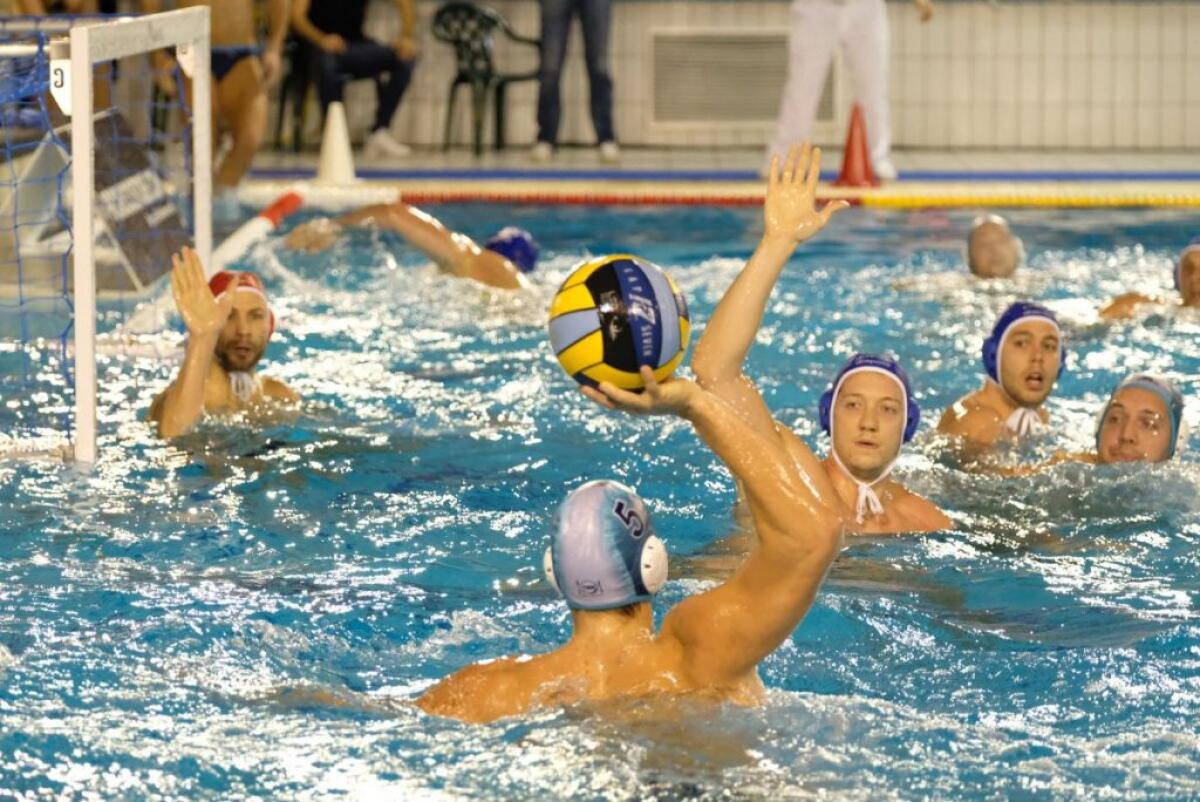 Stop ai campionati di pallanuoto, scudetti non assegnati - 