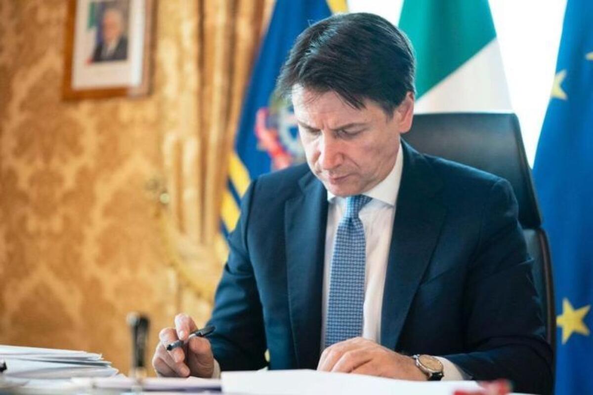 Conte firma il decreto sulle riaperture, inizia la ‘nuovà fase 2 - 