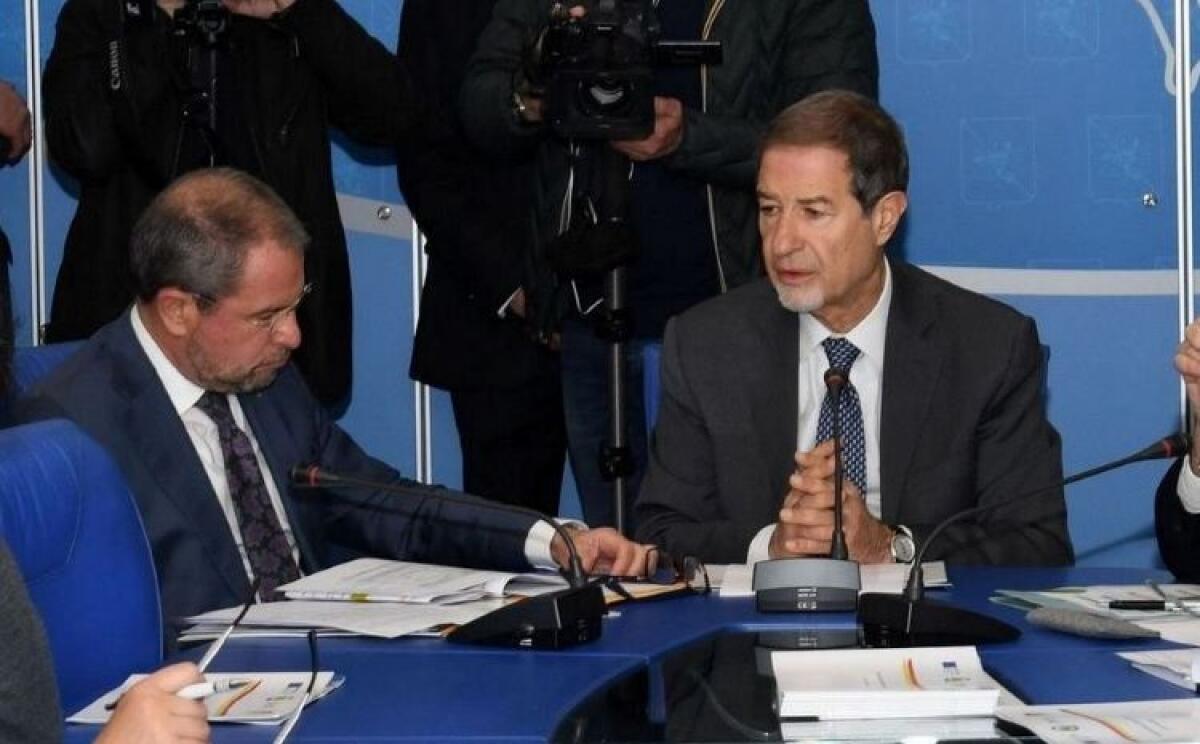 Musumeci riapre bar, ristoranti e parrucchieri: giovedì un nuovo decreto - 