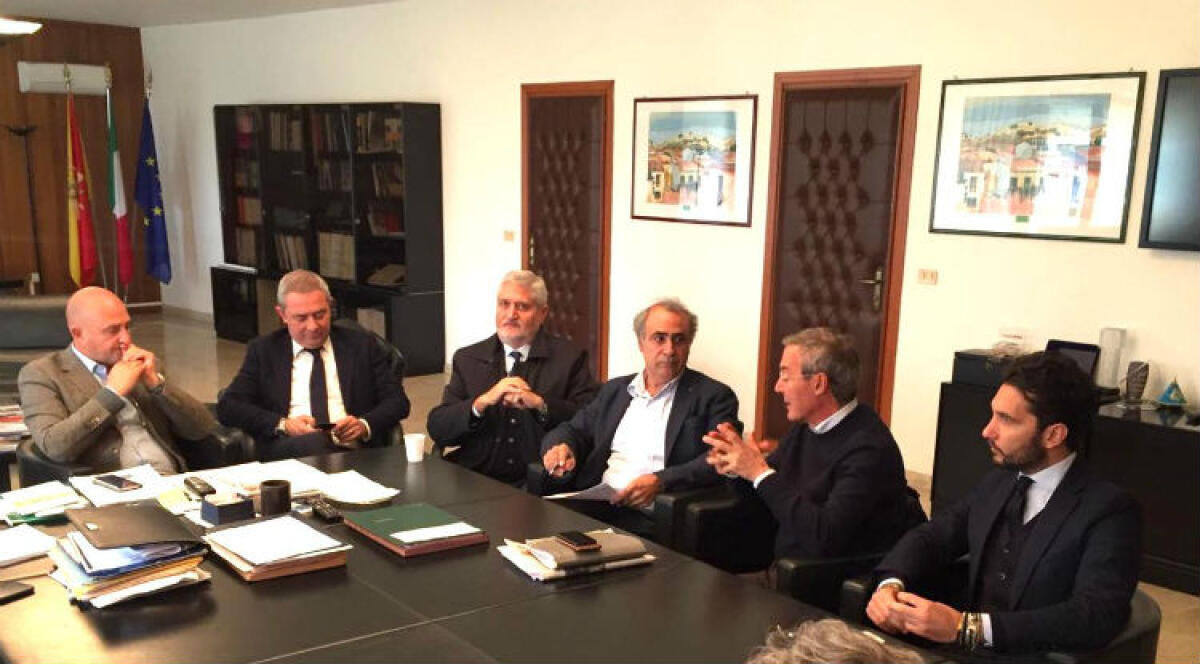 Incontro Udc-Turano, su Patto per il Sud possibile confronto con sindaco - Un tavolo con l'assessore Turano, l'amministrazione comunale e gli esponenti Udc