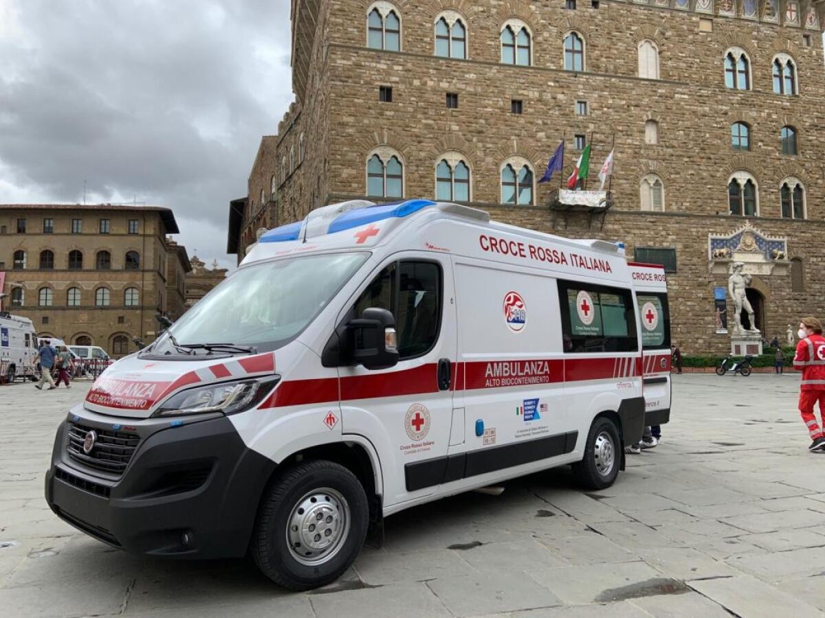 Firenze, RFK dona un’ambulanza ad alto bio-contenimento alla CRI - 