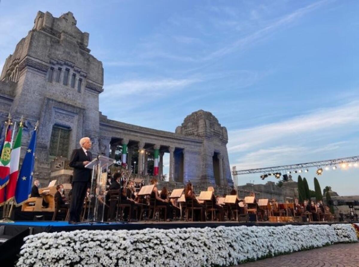 Mattarella a Bergamo per vittime Covid “coraggio e fiducia” - 