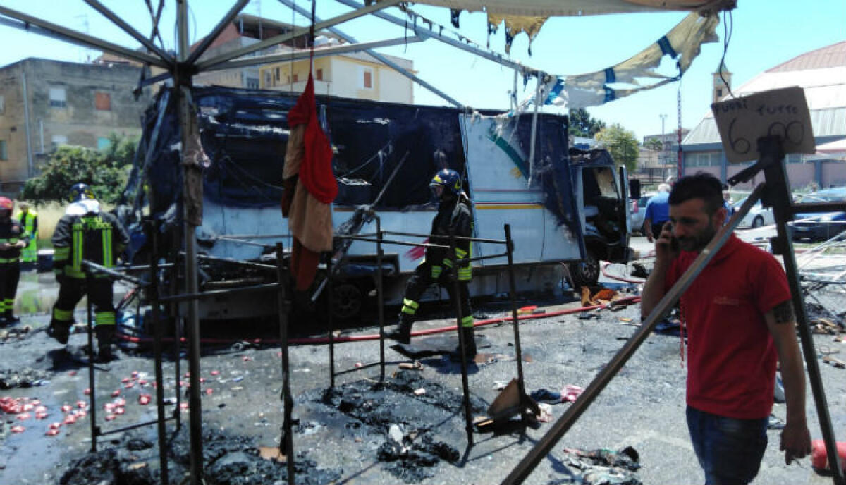 Esplosione mercato, per familiari vittima ci furono violazioni: no Comune a mediazione - L'esplosione risale allo scorso anno