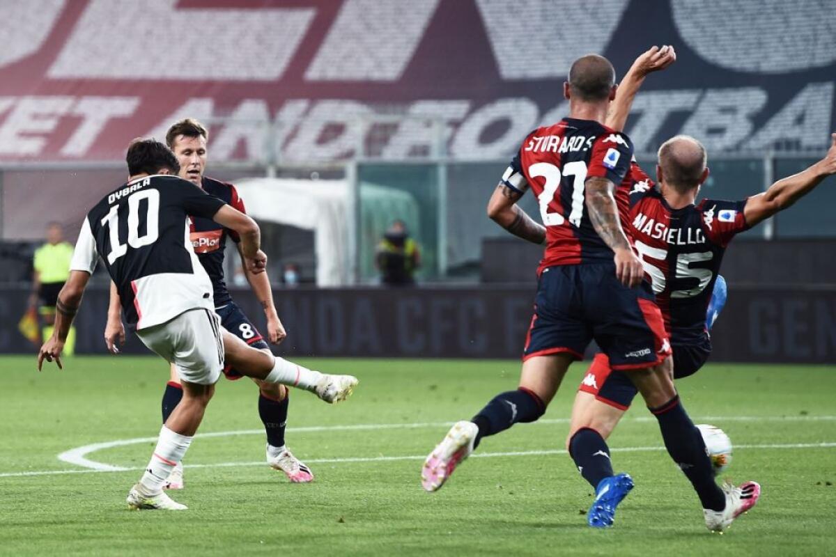 La Juve batte il Genoa 3-1, la Lazio resta a -4 - 